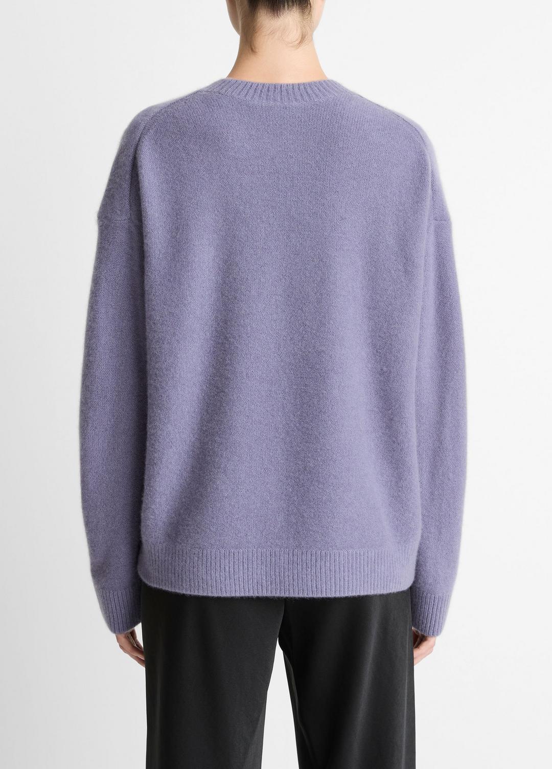 VINCE Women Plush Cashmere Crew Neck Sweater in Crew Neck