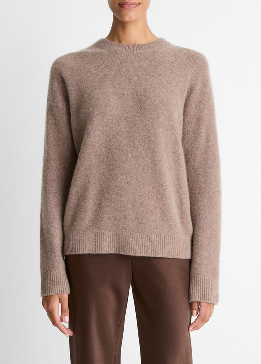 VINCE Women Plush Cashmere Crew Neck Sweater in Crew Neck