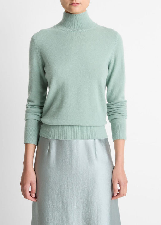 VINCE Women Cashmere Turtleneck Sweater in Turtleneck