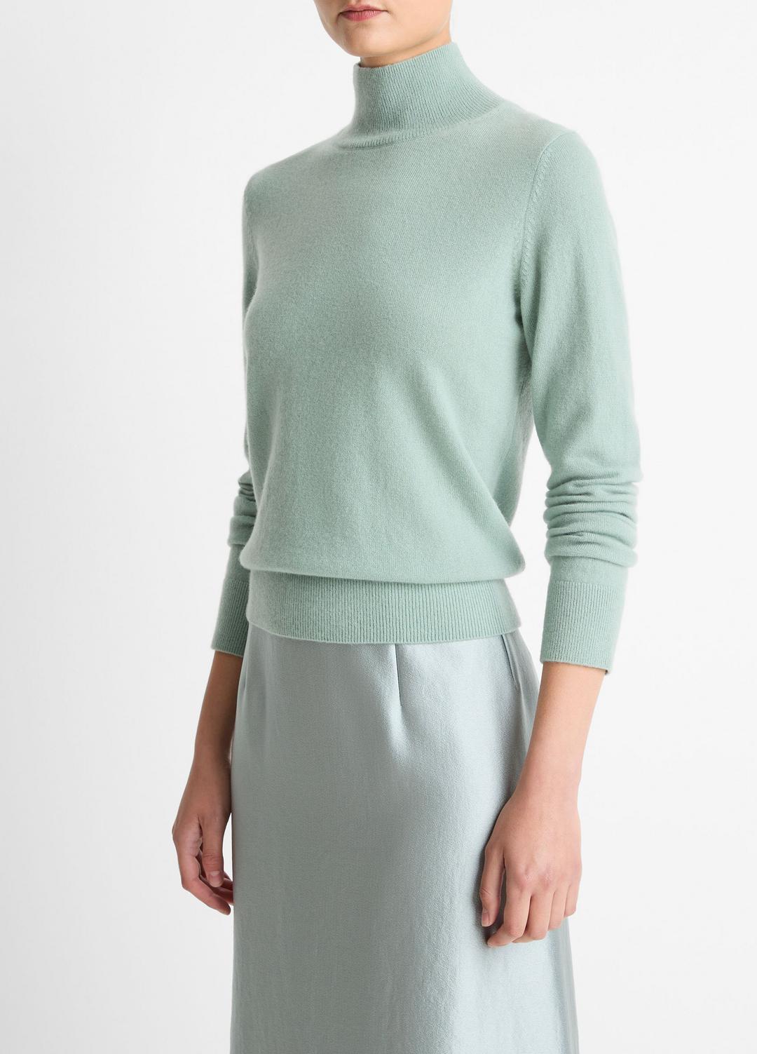 VINCE Women Cashmere Turtleneck Sweater in Turtleneck