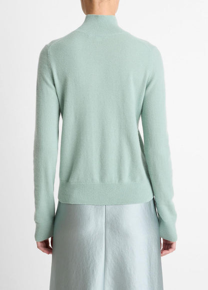 VINCE Women Cashmere Turtleneck Sweater in Turtleneck