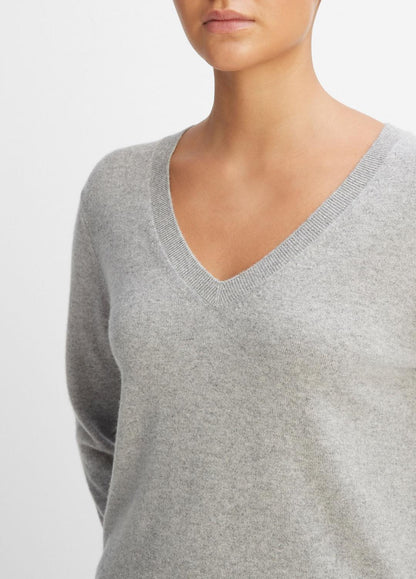 VINCE Women Cashmere Weekend V-Neck Sweater in V-Neck