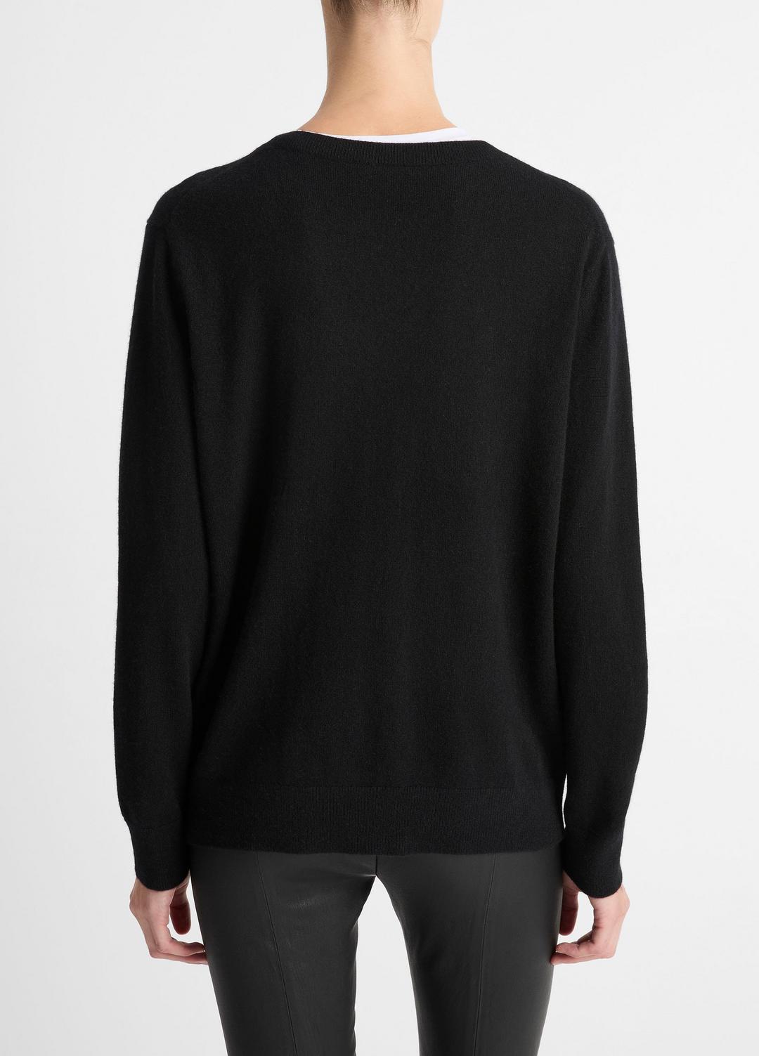 VINCE Women Cashmere Weekend V-Neck Sweater in V-Neck