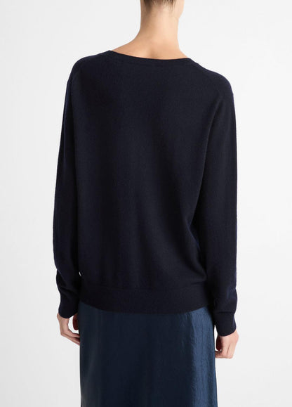 VINCE Women Cashmere Weekend V-Neck Sweater in V-Neck