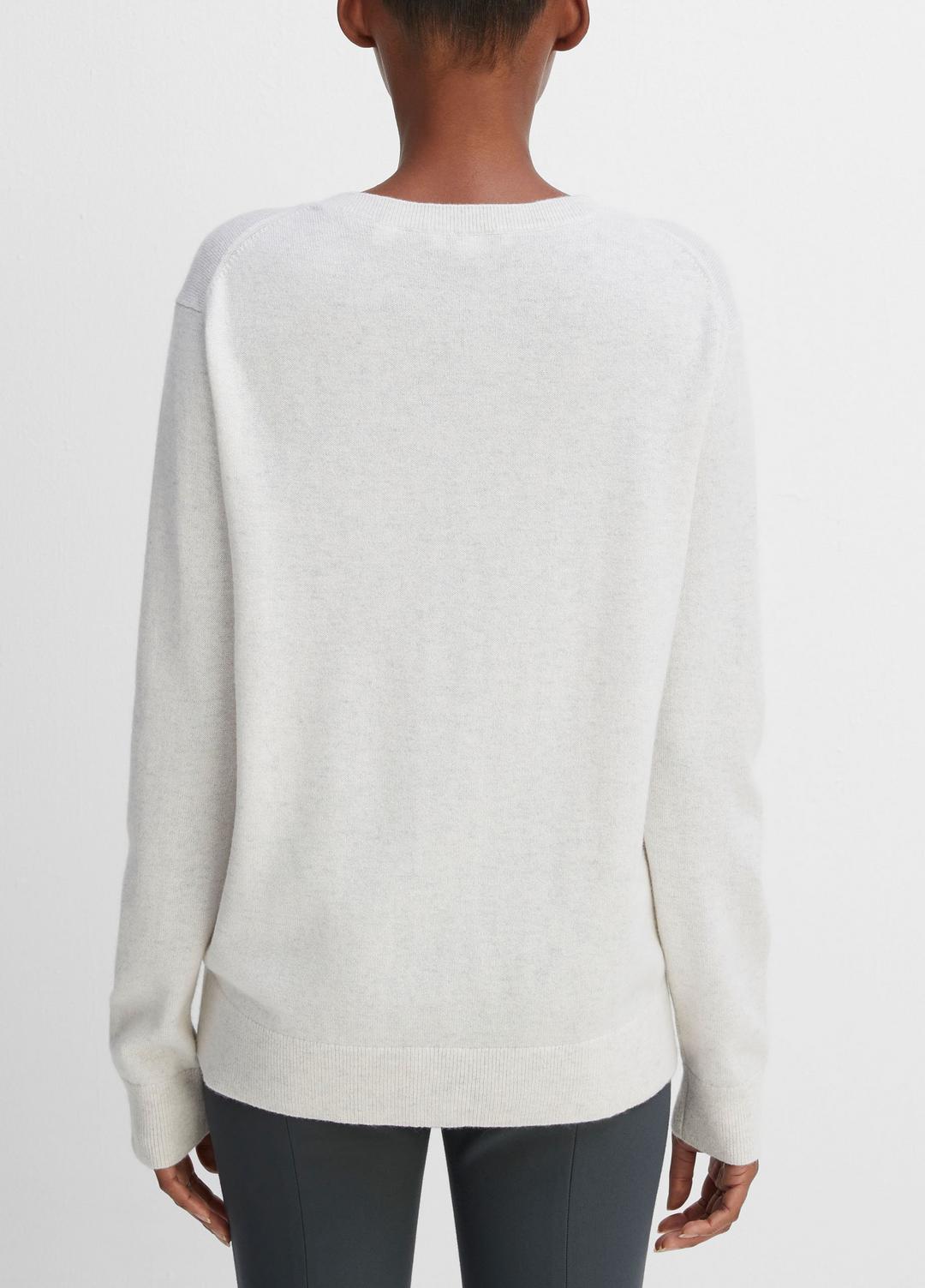 VINCE Women Cashmere Weekend V-Neck Sweater in V-Neck