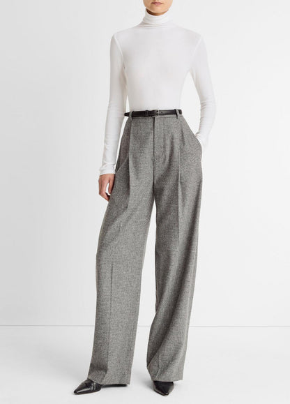 VINCE Women Essential Long-Sleeve Turtleneck Top in Long Sleeve