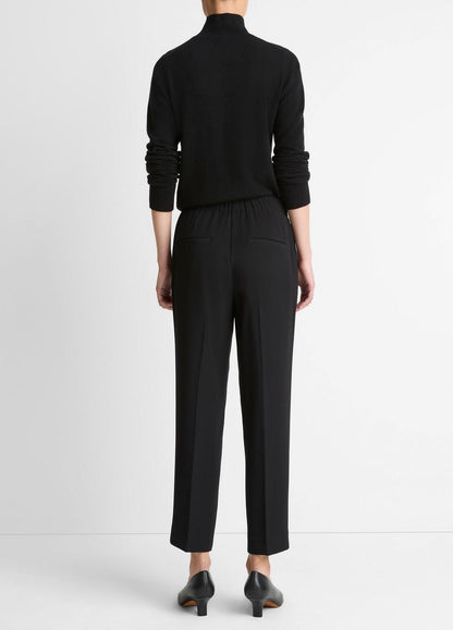 VINCE Women Crepe Tapered Pull-On Pant in Trousers