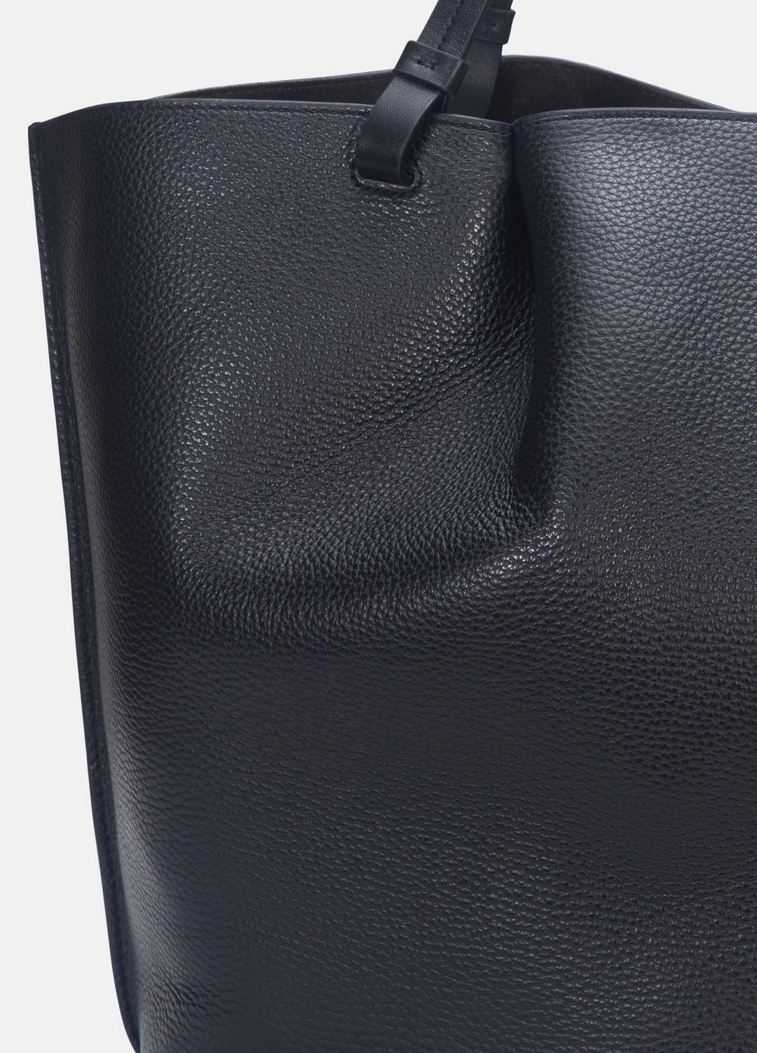 VINCE Women Ava Leather Tote in Handbags
