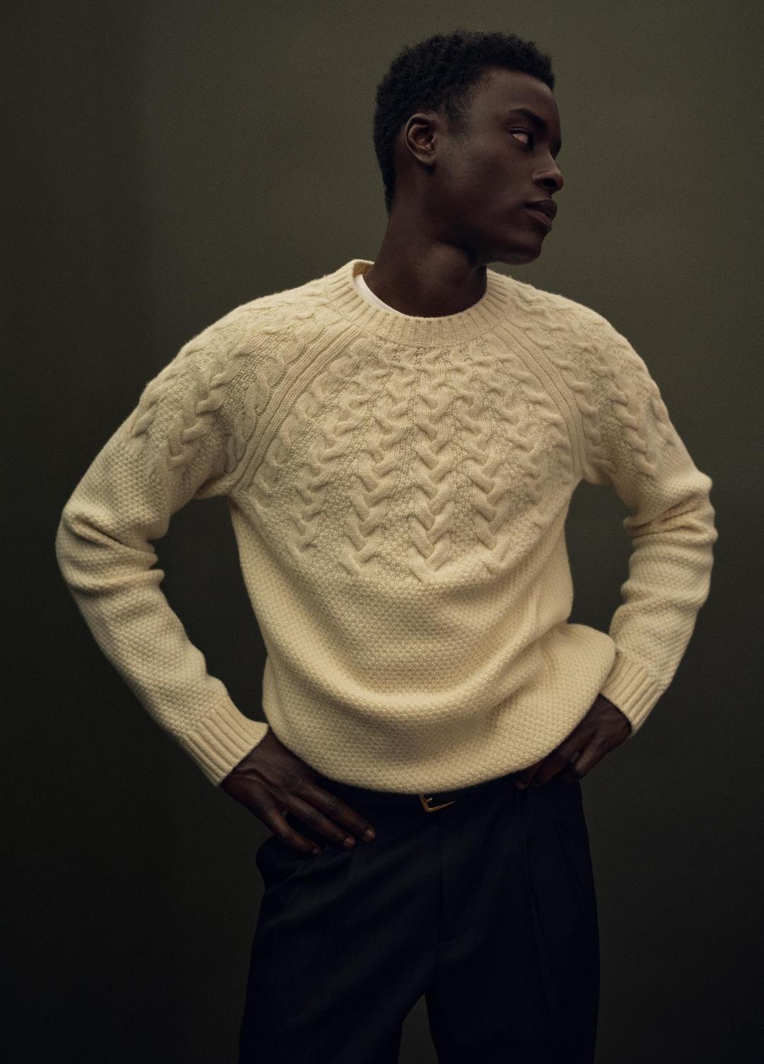 VINCE Men Airspun Merino Wool Cable-Yoke Sweater in Crew Neck