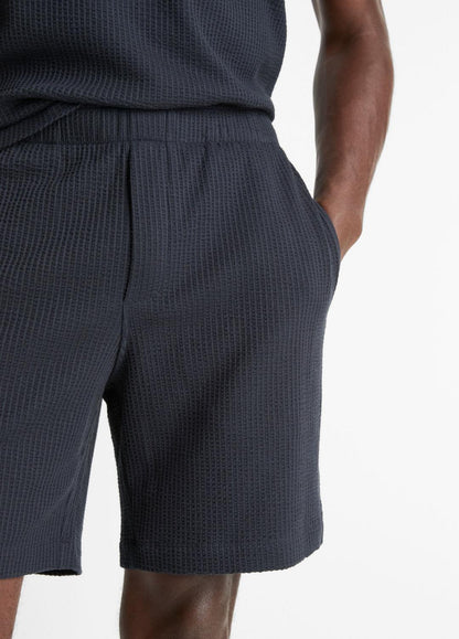 VINCE Men Seersucker-Knit Stretch-Cotton Short in Shorts