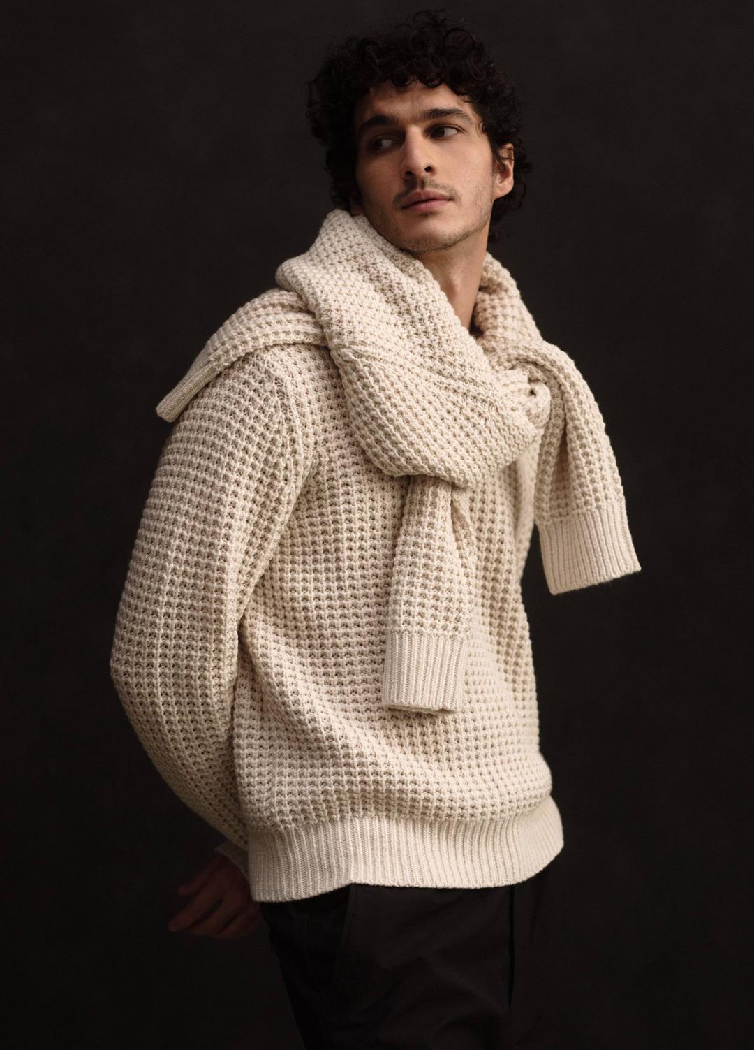 VINCE Men Macro-Waffle Crew Neck Sweater in Crew Neck