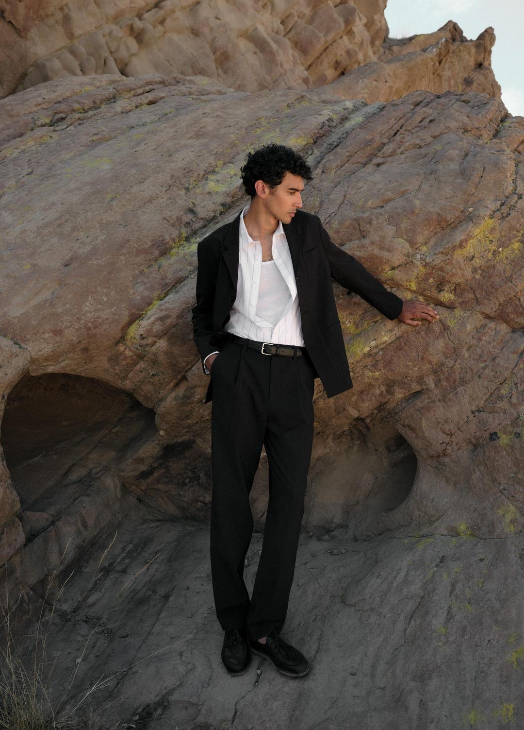 VINCE Men Tailored Utility Blazer in Blazers